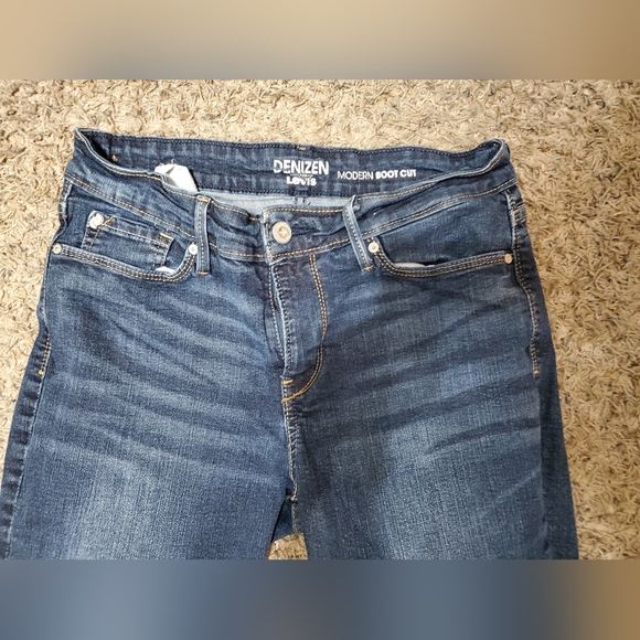 DENIZEN from Levi's Women' Bootcut Jeans, Size: 29×32 - Picture 2 of 8